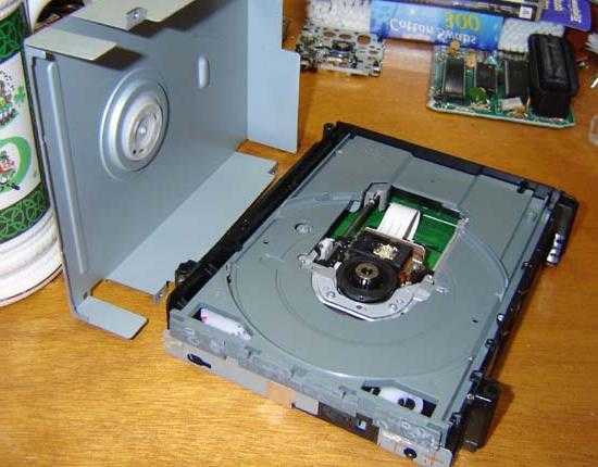 Как запустить фильм с диска на ноутбуке. просмотр dvd диска на ноутбуке и компьютере. решения аппаратных проблем чтения дисков